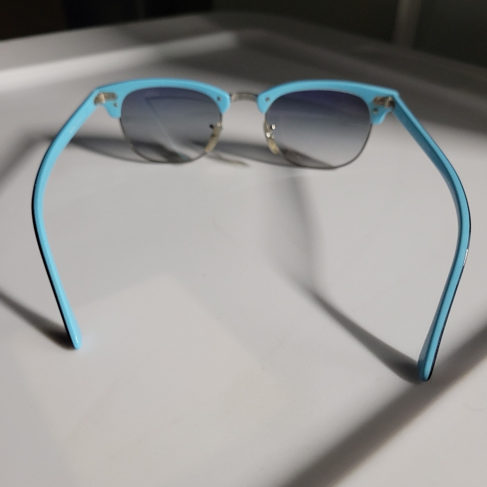 Rayban women's clubmaster sunglasses in black and powder blue - Picture 4 of 6
